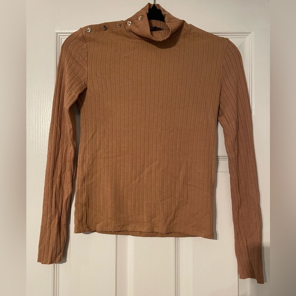 Mango Longsleeve Turtleneck
Brown Beige XS - Picture 3 of 4